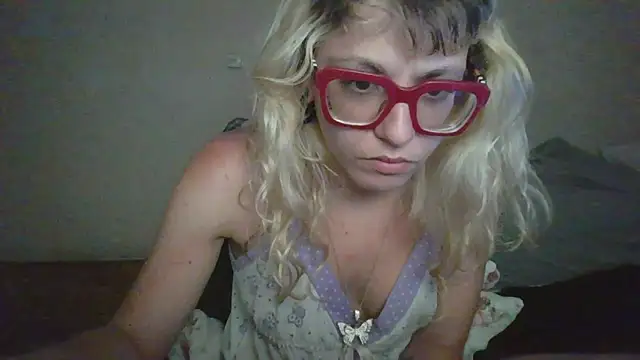 BlondieTami's cam snapshot