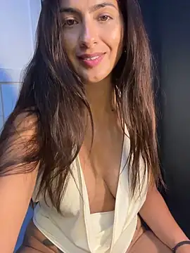 chicachocolate01 live sex cam