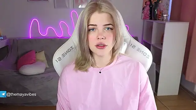 Maya_Rave live sex cam