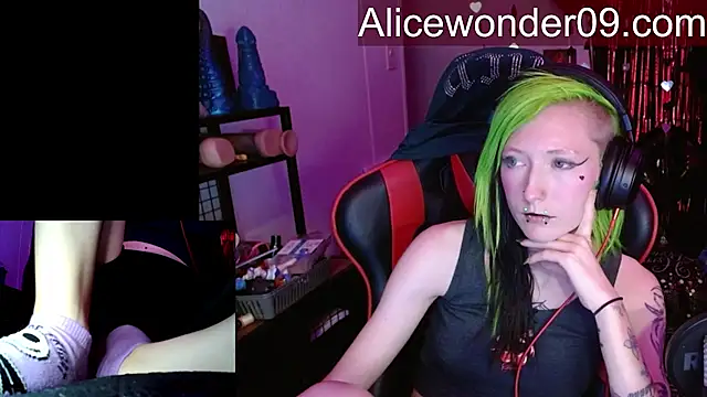 alicewonder09's cam snapshot
