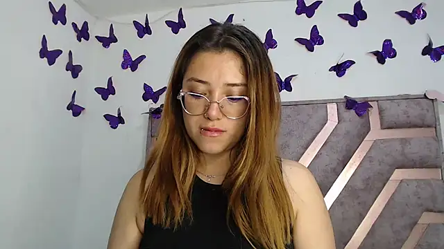 Anny-Fox's cam snapshot