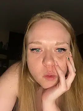 SmirkFans's cam snapshot