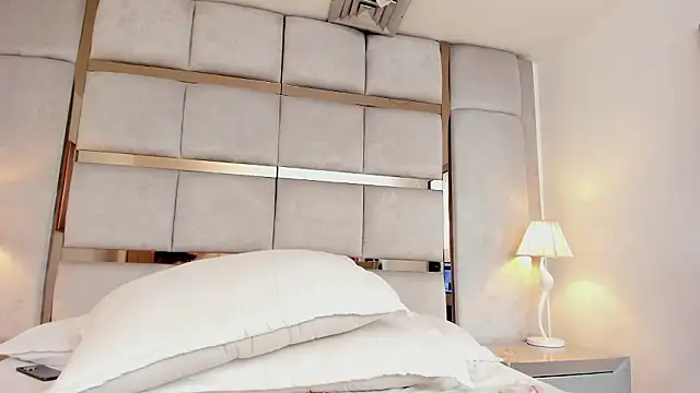 ThaliaCano's cam snapshot