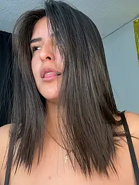 kim_zaratte live sex cam