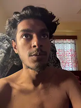 RavenKisses live sex cam