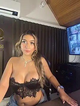 Atenea_cute21 live sex cam