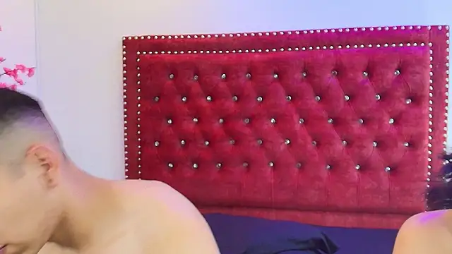 Jaden_and_sofia live sex cam