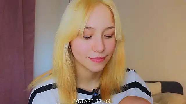 BritniBers live sex cam