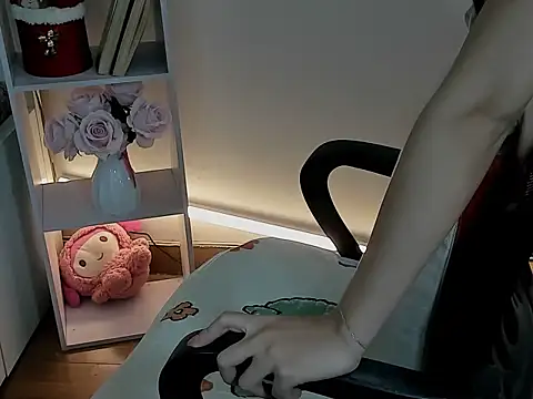 Lee-Young66 live sex cam