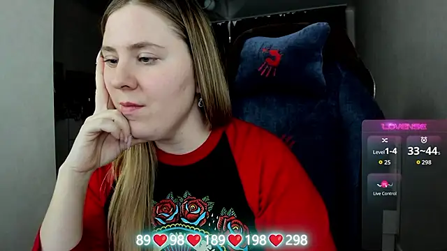 Olivia_Munk's cam snapshot