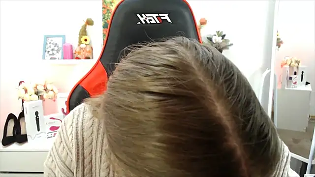 Lucky_Lana's cam snapshot