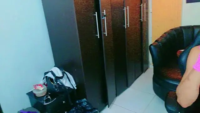 Arielle_Soren live sex cam