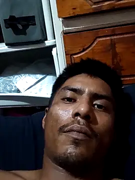 Aqua2312's cam snapshot