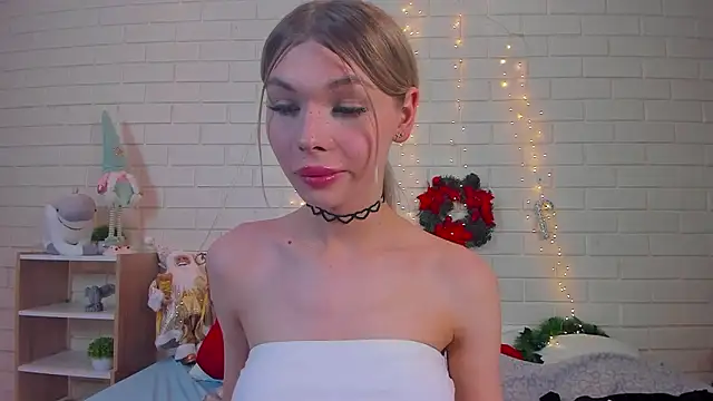 Blondy_Fina live sex cam