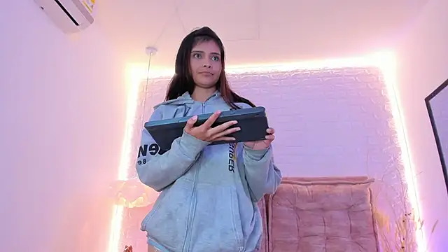 Salome_rouse1's cam snapshot