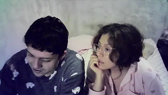 Giby_Grace's cam snapshot