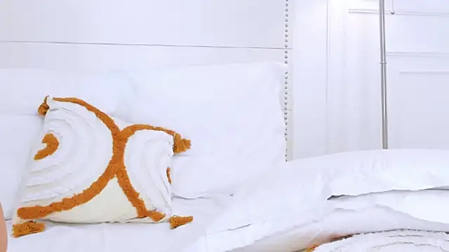 NaomiYuu's cam snapshot