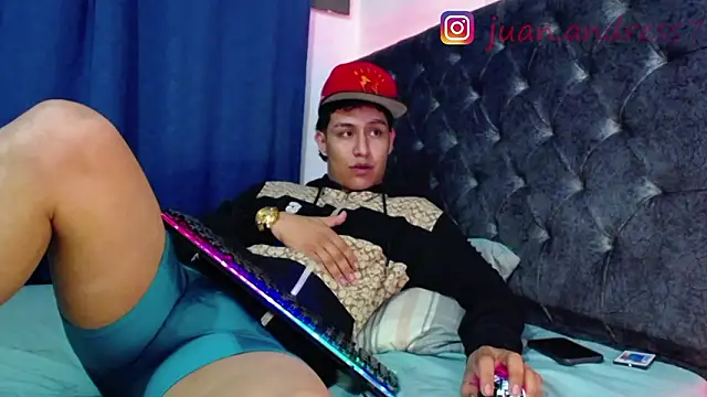 Stone_grey1_'s cam snapshot