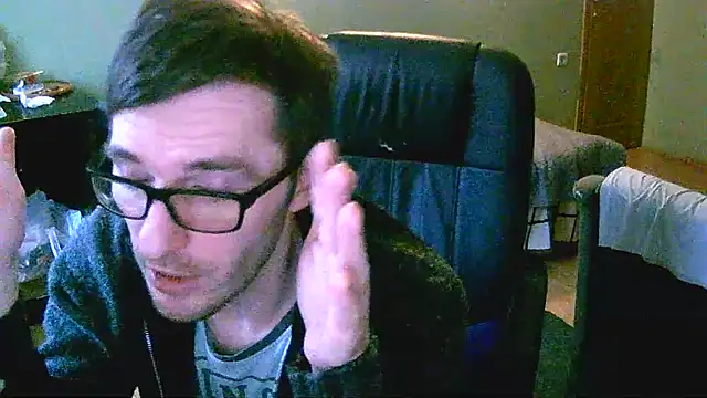 dado-hot12's cam snapshot