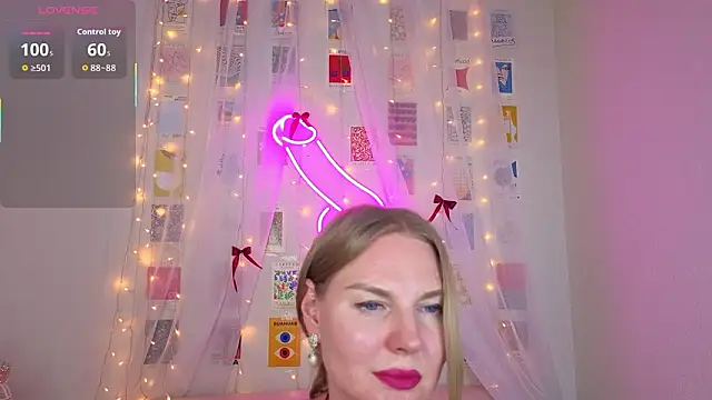 Nicole_hard_nipples's cam snapshot