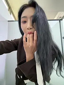 so-linger live sex cam