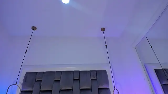 OnlyGia's cam snapshot