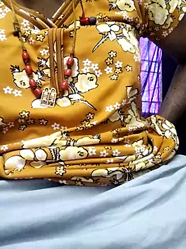 Tamilrojanew's cam snapshot