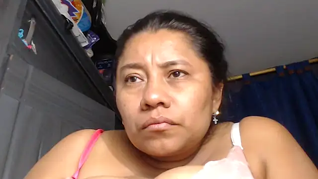 adrixxx38 live sex cam