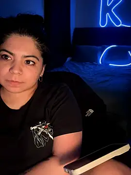 kimmiakiss22 live sex cam