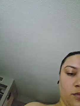 honeeyyy_pot live sex cam