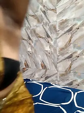 hornyzinia123 live sex cam