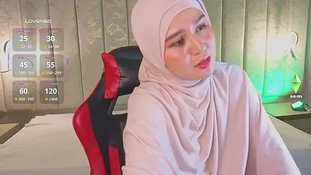 SamiQuest live sex cam