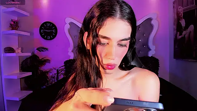 Ivanna_Bowman live sex cam