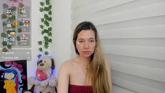 Emily_lovely1's cam snapshot