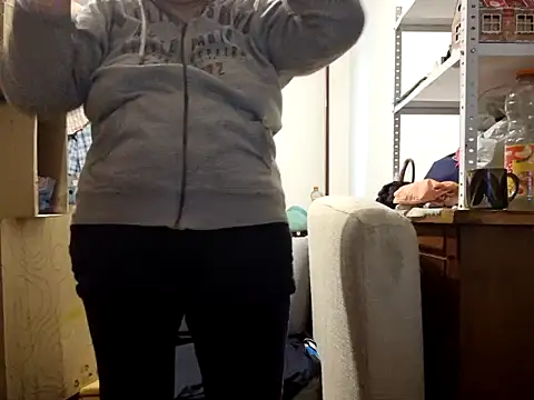 Samantha_Squirt@xh live sex cam