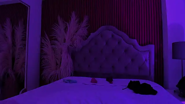 Starbutterflyy_'s cam snapshot