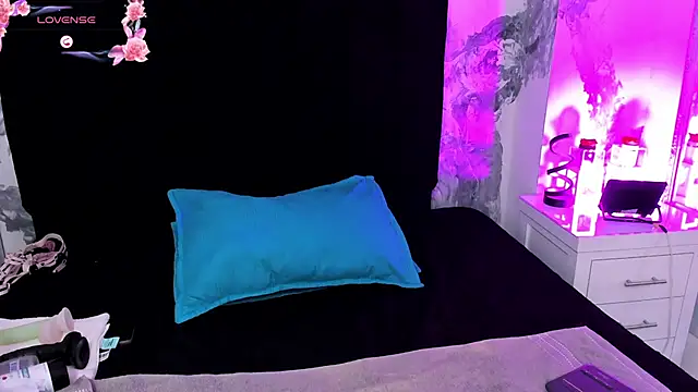 lilithDraven_'s cam snapshot