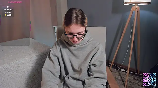 SharylSmalt live sex cam