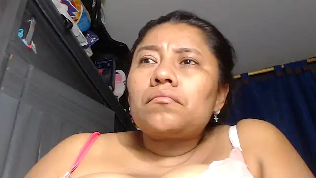 adrixxx38 live sex cam