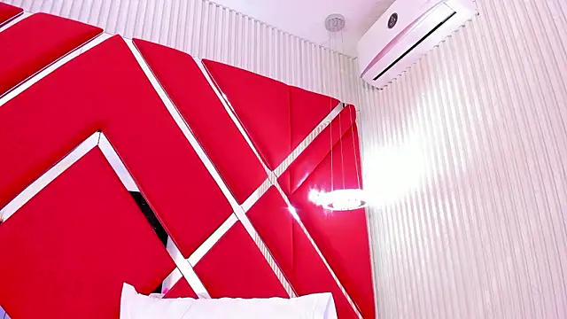 SusanCouper's cam snapshot