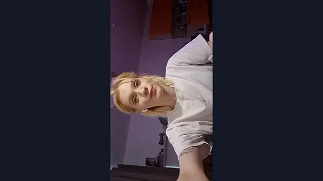 AuraNevera's cam snapshot