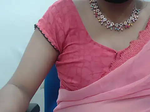 Lovely_Siri_23's cam snapshot