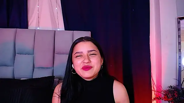 Emilyy05_'s cam snapshot