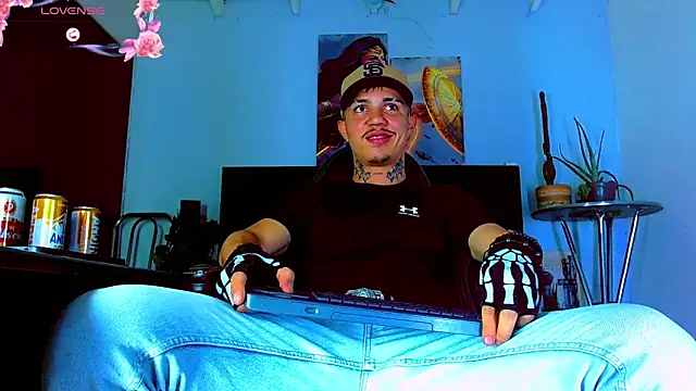 HannibalLester's cam snapshot