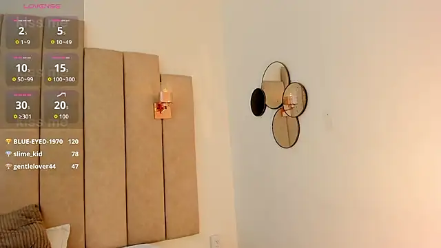 _naylaa_'s cam snapshot