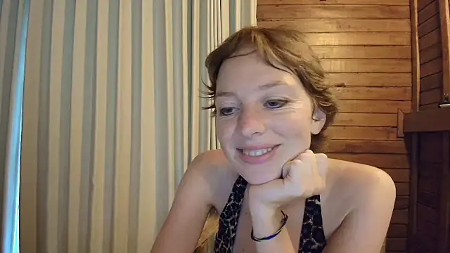 Ida-Rose live sex cam