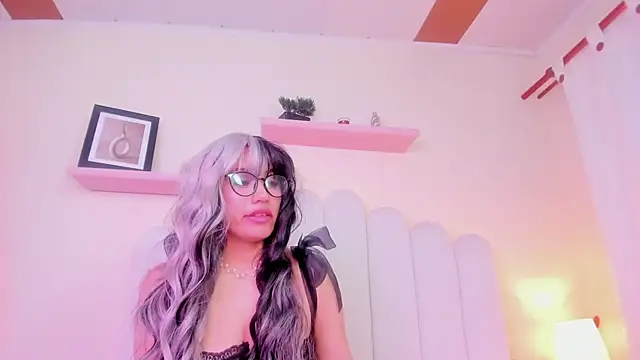 Cristal_horny69's cam snapshot