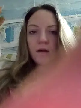 KattyLuuu's cam snapshot