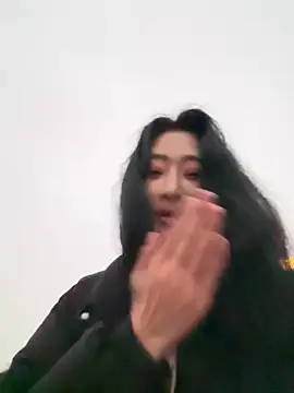 so-linger live sex cam