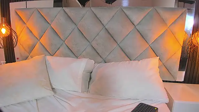 Real_virgin_Pussy live sex cam